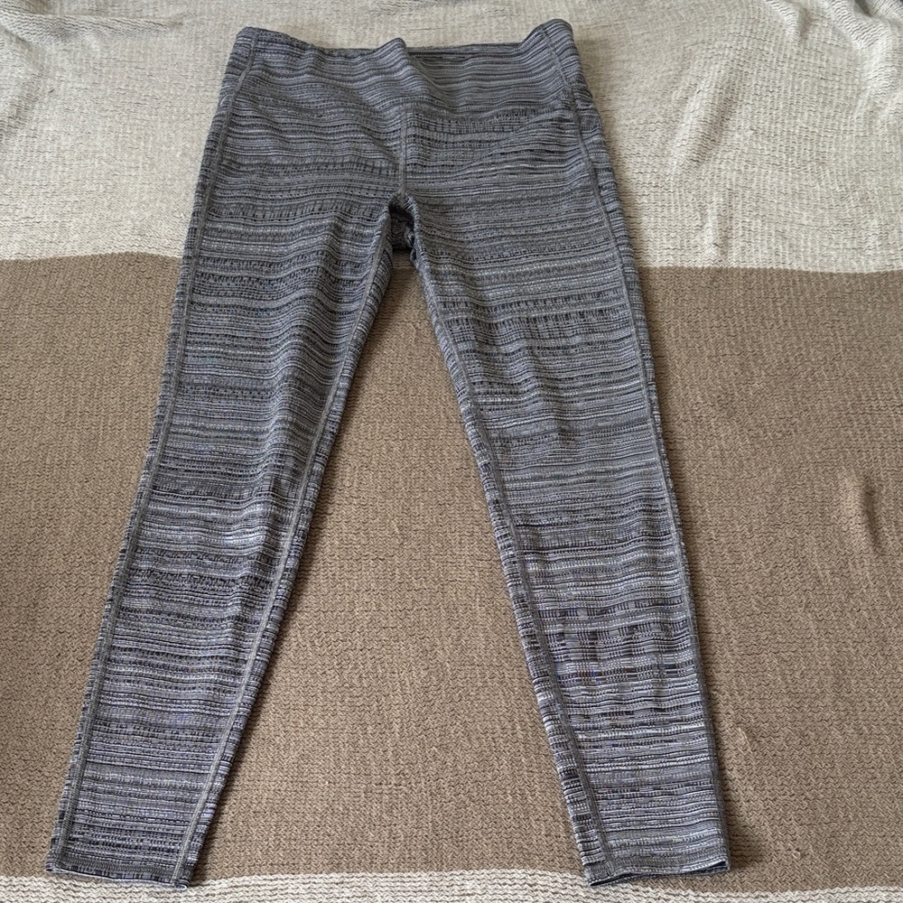 Athleta Women's Black & White textured leggings